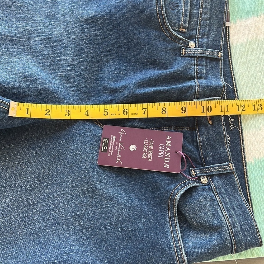Gloria Vanderbilt Amanda Capri Jeans All Around Slimming Classic Rise Denim NWT - Picture 13 of 15